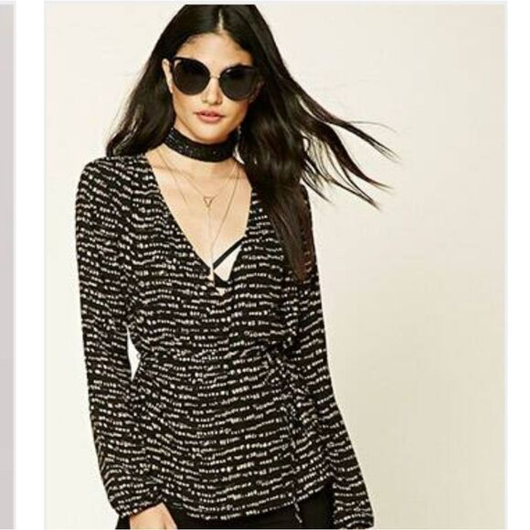 Forever 21 -568 long sleeve wrap blouse‎ black tan abstract print Small - Picture 1 of 3
